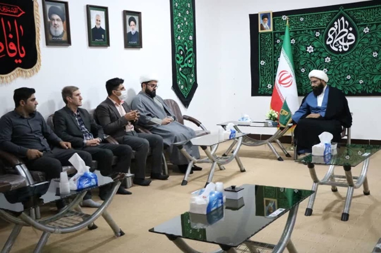 دیدار رئیس و کارکنان دامپزشکی دهلران با امام جمعه این شهرستان